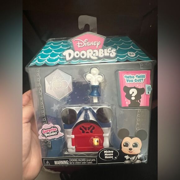 Disney Doorables 100 years Mickey Mouse Play set - Picture 1 of 1